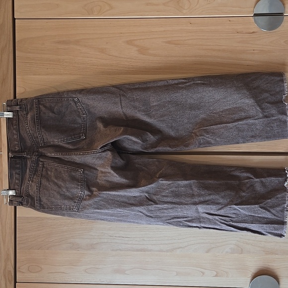 Uniqlo U Chocolate Brown Denim, Size 26, Cut Off At The Bottom, GUC - Picture 6 of 6